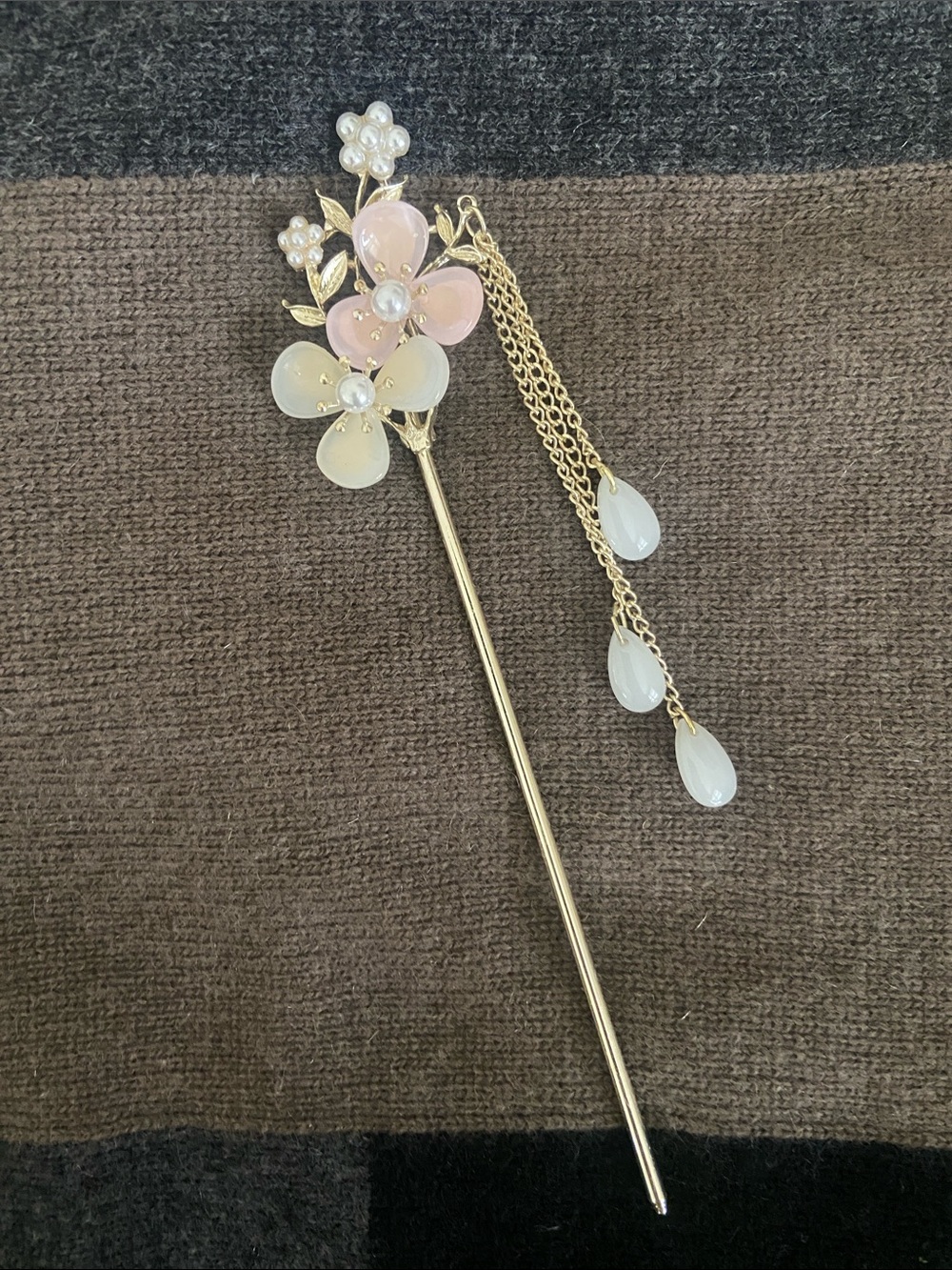 Y2k Gold Floral Hair Stick with Pearls, Opalite Dangle and Pink and Cream Petals - Picture 5 of 7